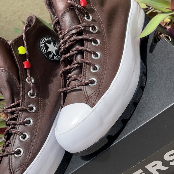 CONVERSE CTAS LUGGED WINTER HI BOOTS-PLATFORMS WMN - Picture 12 of 16